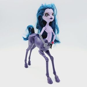MONSTER HIGH | Freaky Fusion Hybrids - Avea Trotter doll